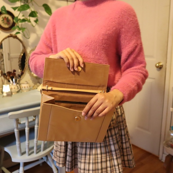 VINTAGE BAG - VOGUE EXCLUSIVE - Picture 9 of 16